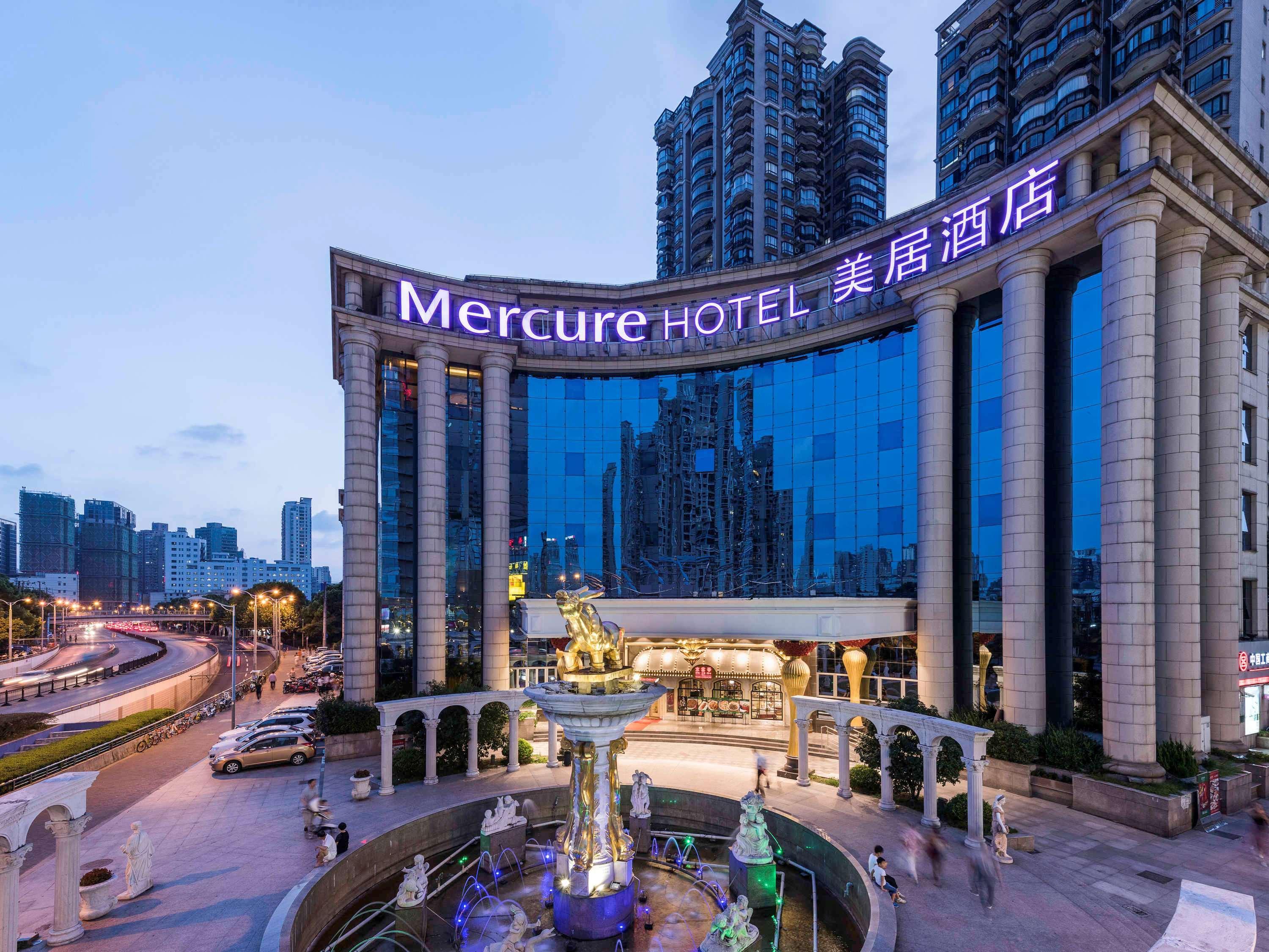 Mercure Shanghai Yu Garden Екстериор снимка